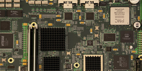 無(wú)硅消泡劑的特點(diǎn)和作用（在線路板清洗中的應(yīng)用
